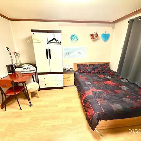 Spacious Studio Apt